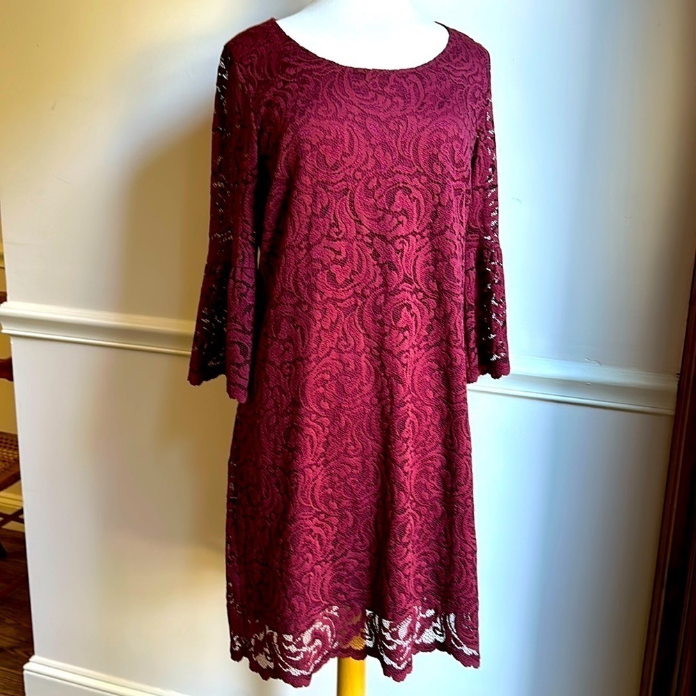 Garnet Hill Burgundy Red Lace Shift Dress Bell Sleeves Size 12 EUC
